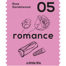 A Little Life Soy Candle 05 Romance